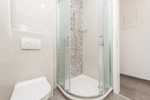 Kúpeľňa v ubytovaní Apartments Janice + 37 fotografií