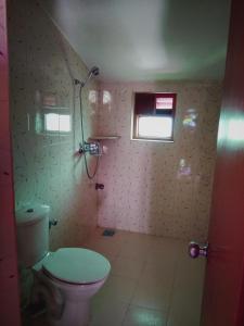 Kylpyhuone majoituspaikassa Menezes House