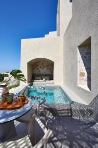 Gallery image of Aeon Suites - Adults Only in Pirgos