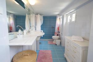 Kúpeľňa v ubytovaní Villa eleni