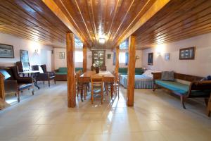 Posedenie v ubytovaní Villa eleni