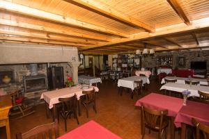 ห้องอาหารหรือที่รับประทานอาหารของ Casal de Cereixo