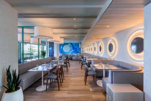 Restaurace v ubytování Condado Ocean Club - Adults Only