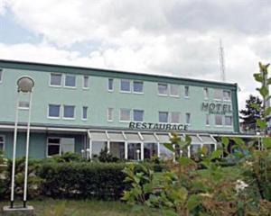 El edificio en el que está el hotel