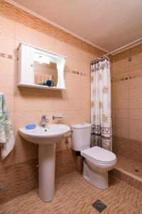 Koupelna v ubytování Semiramis Cottage