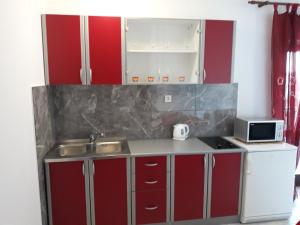 Photo de la galerie de l'établissement Apartment Andrea, à Orebić 57 autres photos