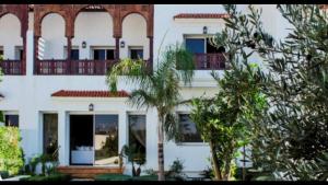 Photo de la galerie de l'établissement Villa 33 haut standing Avec piscine et Hammam, à Tanger