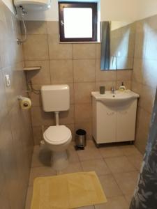 Photo de la galerie de l'établissement Apartment Andrea, à Orebić