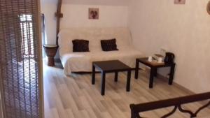 Posezení v ubytování Chambre d'Hôtes Ty Men + 8 fotografií