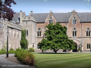 Gallery image of Boutique house central Wells in Wells