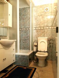 Kúpeľňa v ubytovaní Apartments Vrisak + 37 fotografií