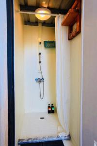 Een badkamer bij Mayhow Donghe