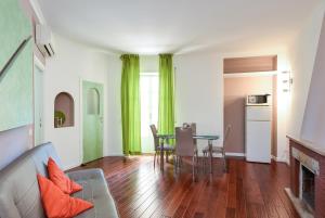 Kuchyňa alebo kuchynka v ubytovaní Archimede Flat