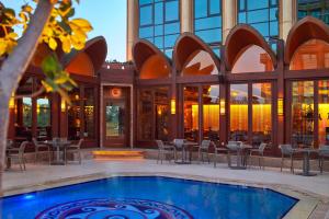 Bazén v ubytování Four Seasons Cairo At The First Residence nebo v jeho okolí