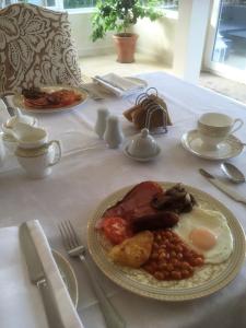 Imagem da galeria de Frongaer Bed And Breakfast em Llanerchymedd