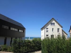 Imagen de la galería de Gîtes en Normandie en FRONT DE MER à Asnelles , 3km d'Arromanches, 10km de Bayeux, en Asnelles