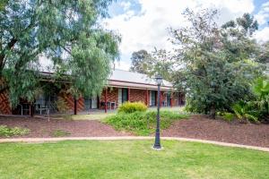 Gallery image of Sportslander Motor Inn in Moama +52 photos