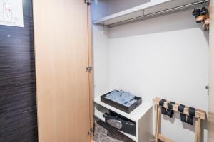 Köök või kööginurk majutusasutuses Kyoto Shinmachi Rokkaku Hotel grandereverie