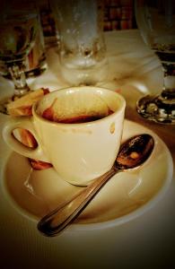 Tetera y cafetera en Hotel Class Colonial