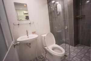 Ένα μπάνιο στο Language Exchange Hostel 1 +24 φωτογραφίες