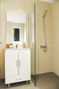 Salle de bains dans l'établissement Warm Apartment at Exarchia 1 bed 2 pers