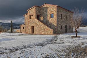 RELAIS VAL D'ORCIA during the winter