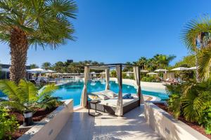 Bazén v ubytování Gran Tacande Wellness & Relax Costa Adeje nebo v jeho okolí