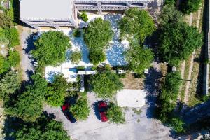 Zahrada ubytování Apartmani i sobe Dinko