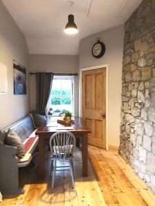 Posezení v ubytování Ash Cottage + 29 fotografií