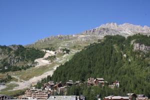 Zdjęcie z galerii obiektu Appartement duplex de charme hyper centre à Val d'Isère w mieście Val dʼIsère