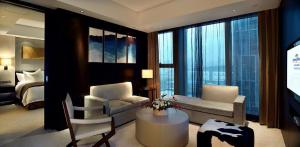 Χώρος καθιστικού στο Howard Johnson IFC Plaza Ningbo