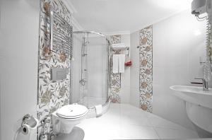 A bathroom at Antea Palace Hotel & Spa