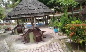 Zahrada ubytování Pandu Lakeside Hotel Parapat