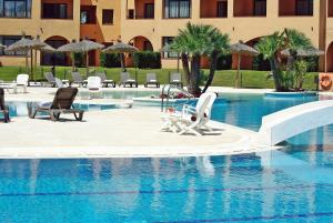 Бассейн в La Costa Hotel Golf & Beach Resort или поблизости
