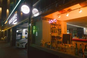 Fotografie z fotogalerie ubytování Kimchee Busan Downtown Guesthouse v destinaci Pusan