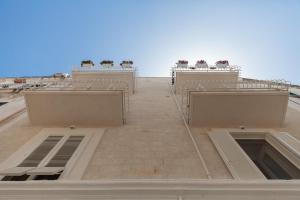 una vista desde la parte superior de un edificio en Dimora Pietrabianca, en Monopoli