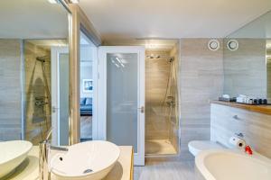 Koupelna v ubytování Apex City Quay Hotel & Spa