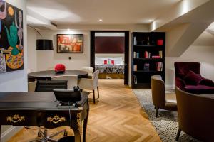 Posezení v ubytování Hotel Schweizerhof Bern & Spa