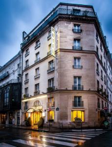 Gallery image of Hotel Ascot Opera in Paris
