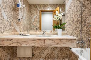 A bathroom at Exe Area Central