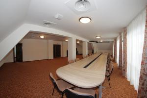 Konferenční prostory v ubytování Resort Sf Petru + 37 fotografií