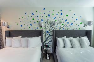 University Inn ASU/Tempe客房内的一张或多张床位