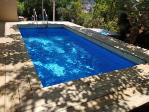 Piscina di Champagne suites o nelle vicinanze