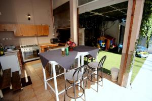 Kuchnia lub aneks kuchenny w obiekcie Apartman Zuki
