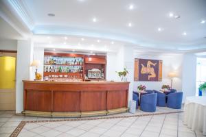 Nápoje v ubytování Assinos Palace Hotel