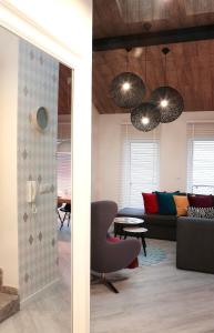 Posedenie v ubytovaní Apartament Sun House SAUNA KOMINEK SKRZYCZNE