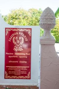 Certifikát, hodnocení, plakát nebo jiný dokument vystavený v ubytování Assinos Palace Hotel