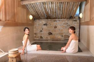 Clients de l'établissement OkutsuHotSpa IkedayaKajikaen
