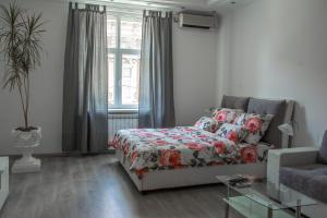 Säng eller sängar i ett rum på Apartment Petra 072