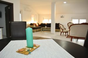 Posezení v ubytování Deltix Apartments
